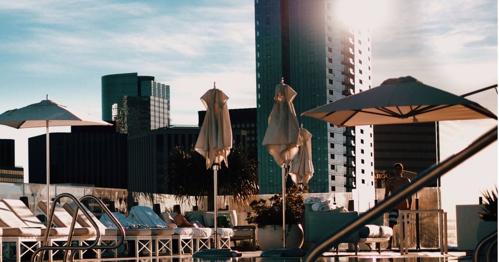 Waldorf Astoria: fysieke aanwezigheid niet noodzakelijk voor aantonen gebruik