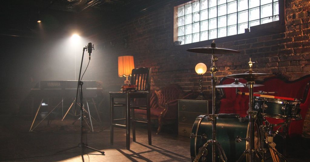 Dog eat dog in dispute over band name