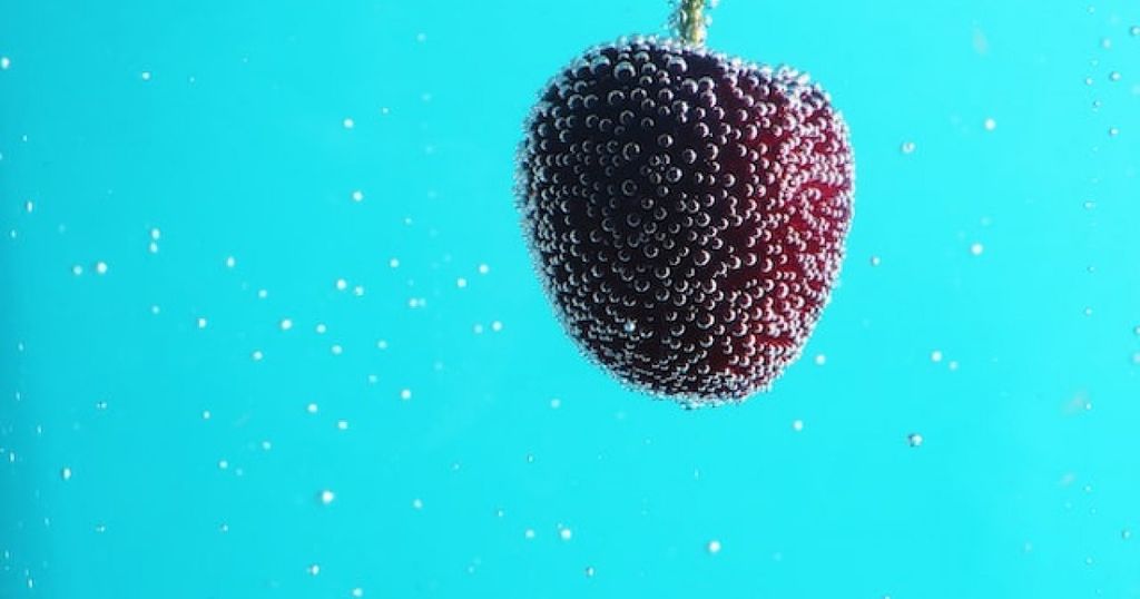 Hard seltzers: A sparkling market shaken by regulation