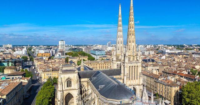 L’usage commercial de l’image des monuments et immeubles