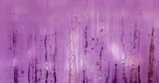 De erven van de overleden popartiest Prince treden op tegen de makers van wijn onder de naam Purple Rain wegens merkinbreuk.