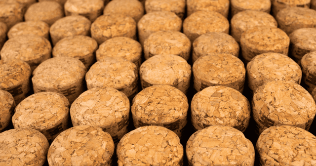 Veuve Clicquot verliest oranje kleurmerk